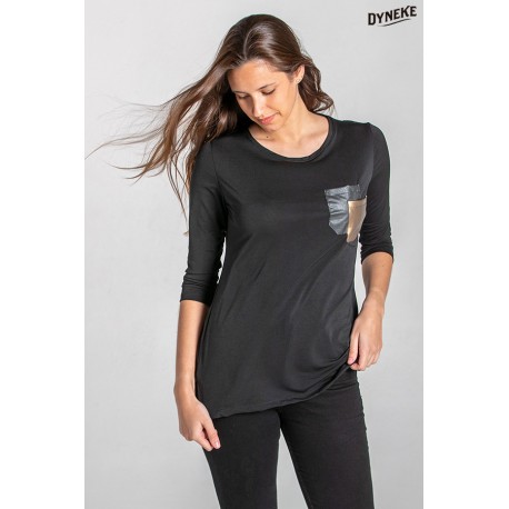 CAMISETA NEGRA BOLSILLOS METALIZADOS DYNEKE